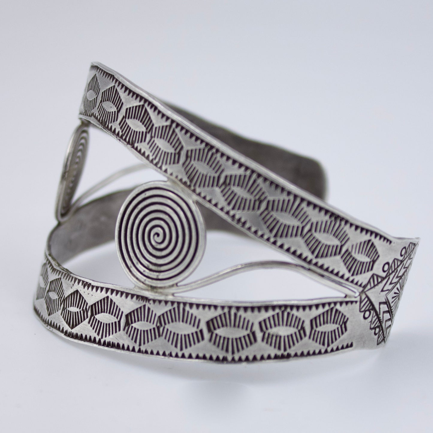 Vintage Indonesian Hand Etched Silver Circles Statement Cuff Bracelet in Sterling Silver