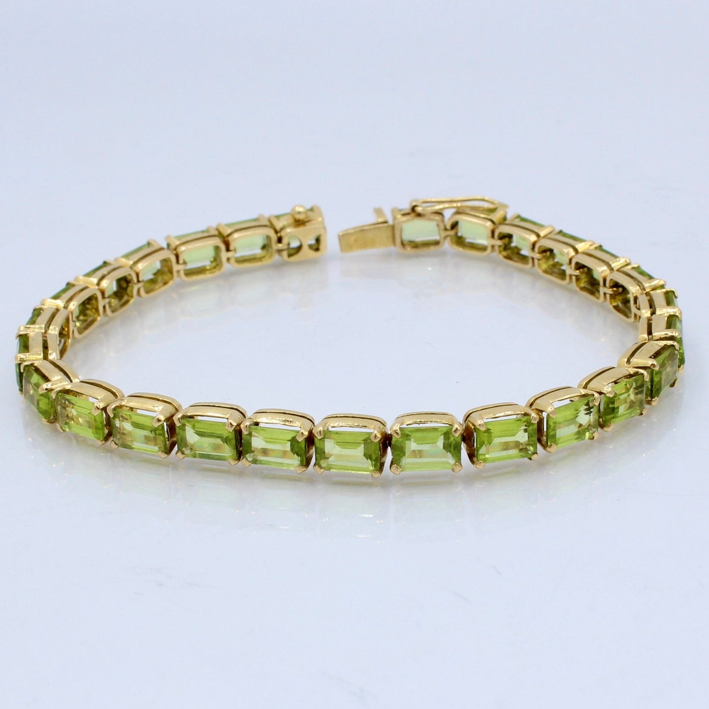 Natural 14.0 Ct Peridot Tennis Bracelet in 18K Yellow Gold