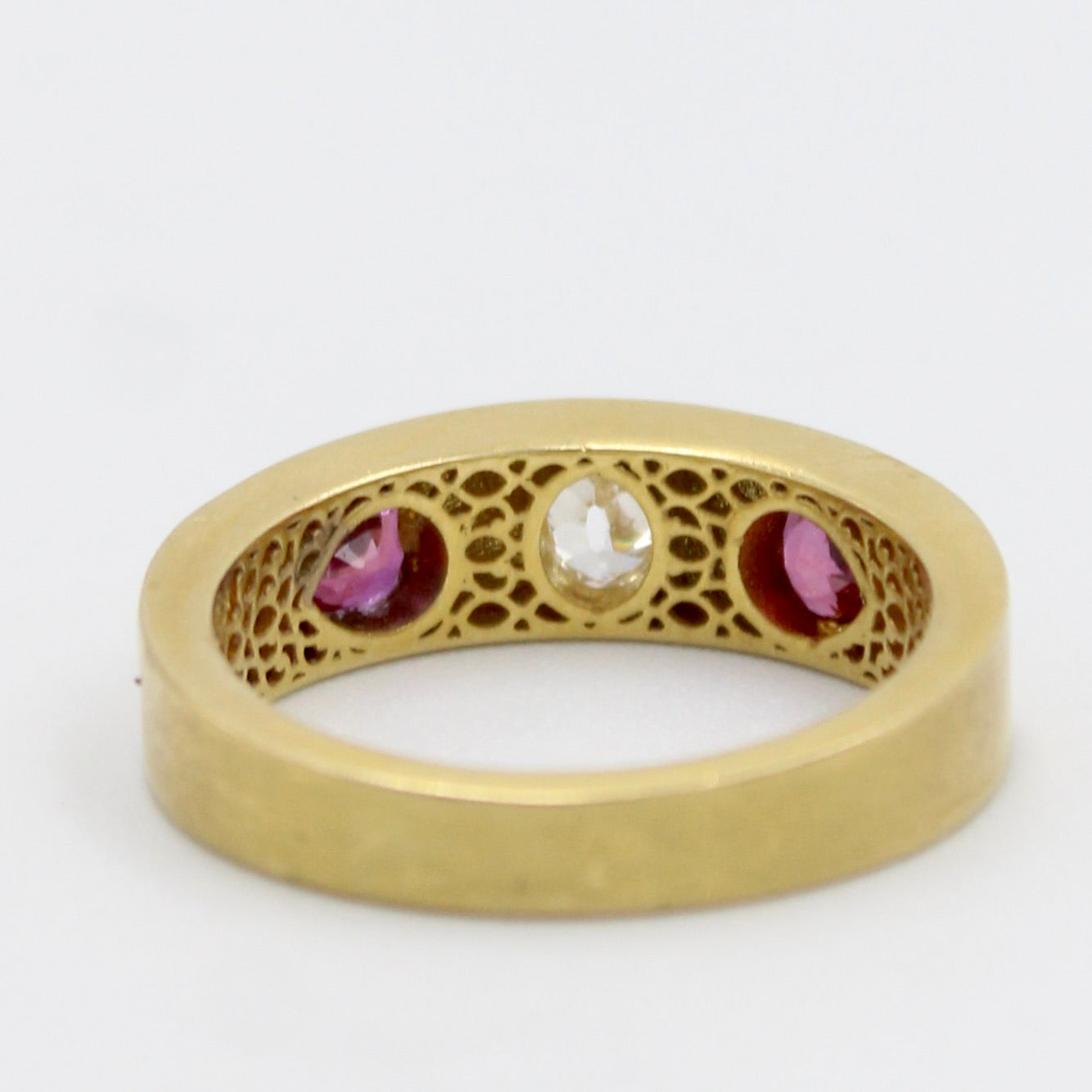 AAA 0.90 Ct Ruby & Old Mine Diamond Filigree Band Ring in 18K Brushed Gold