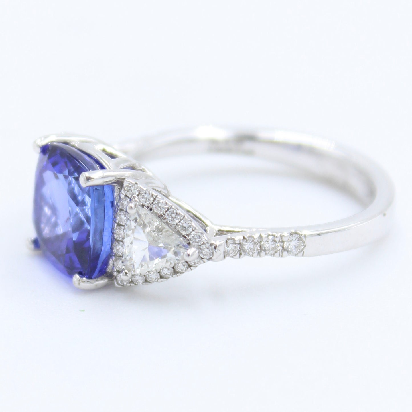 AAA+ 4.82 Ct Tanzanite & Trilliant Cut Diamond Engagement Ring 18K White Gold