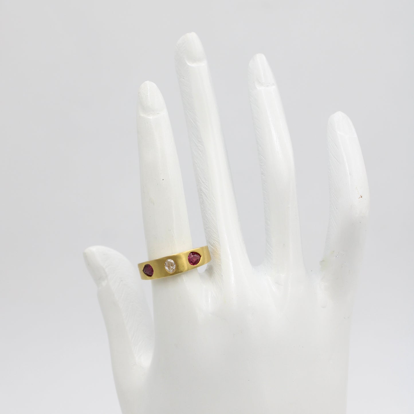 AAA 0.90 Ct Ruby & Old Mine Diamond Filigree Band Ring in 18K Brushed Gold