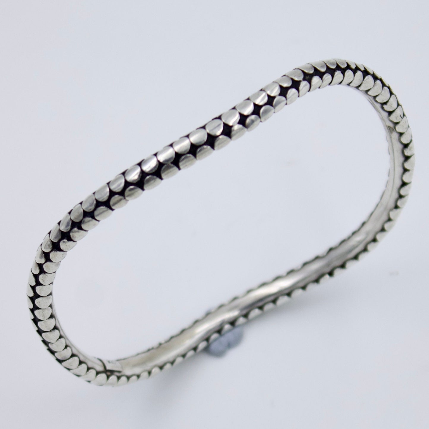 Vintage Indonesian Minimalist Pebble Slip On Bangle in Sterling Silver