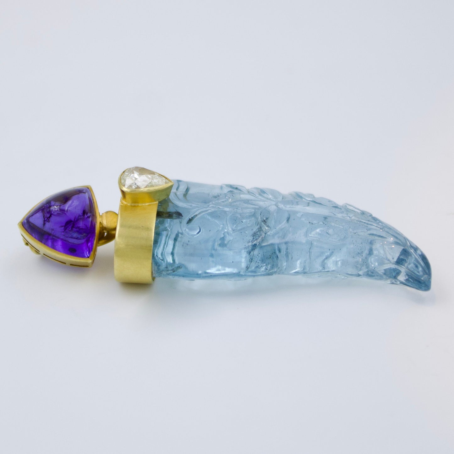 AQUAMARINE PENDANT I Carved Aquamarine Tanzanite & Diamond Nail Pendant 18K | Tiger Nail Pendant | Tanzanite Pendant | Floral Motif Pendant
