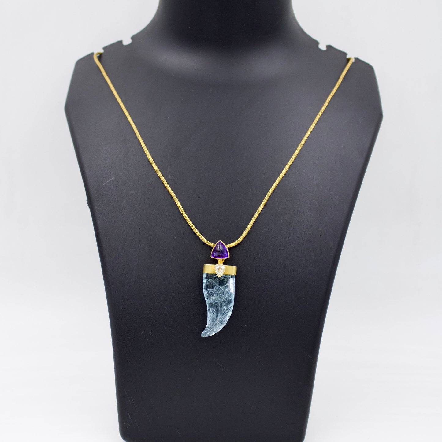 AQUAMARINE PENDANT I Carved Aquamarine Tanzanite & Diamond Nail Pendant 18K | Tiger Nail Pendant | Tanzanite Pendant | Floral Motif Pendant