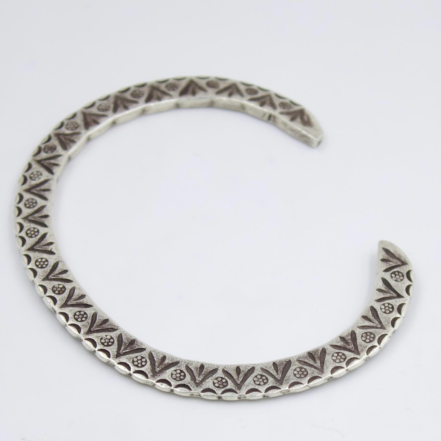 Indonesian Handmade Unisex Slim Cuff Bracelet in Sterling Silver
