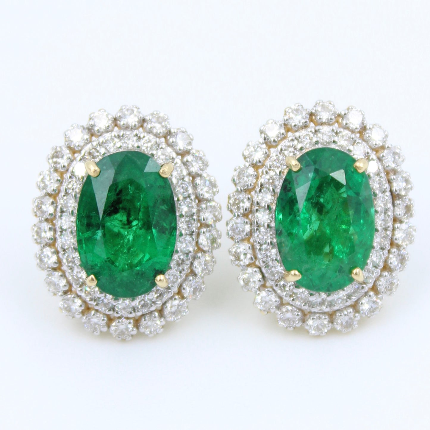 Statement 7.77 Ct Natural Vivid Green Emerald & Diamond Stud Earring 18K Gold