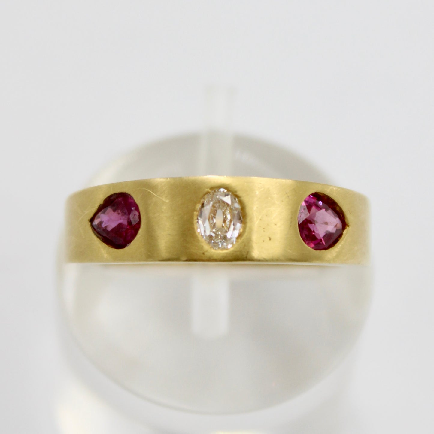 AAA 0.90 Ct Ruby & Old Mine Diamond Filigree Band Ring in 18K Brushed Gold