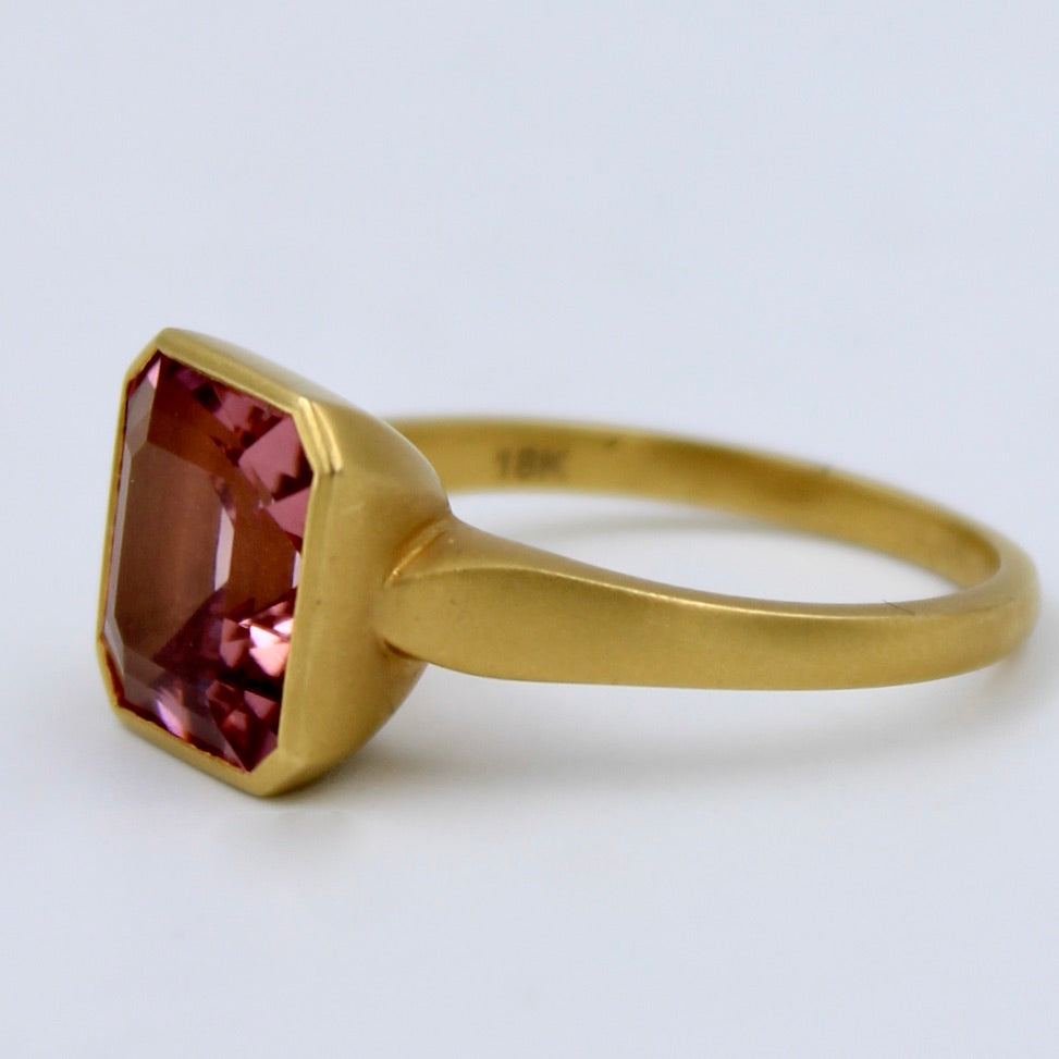 Lustrous 3.1 Ct Asscher Cut Pink Tourmaline Ring in 18K Yellow Brushed Gold Size 7