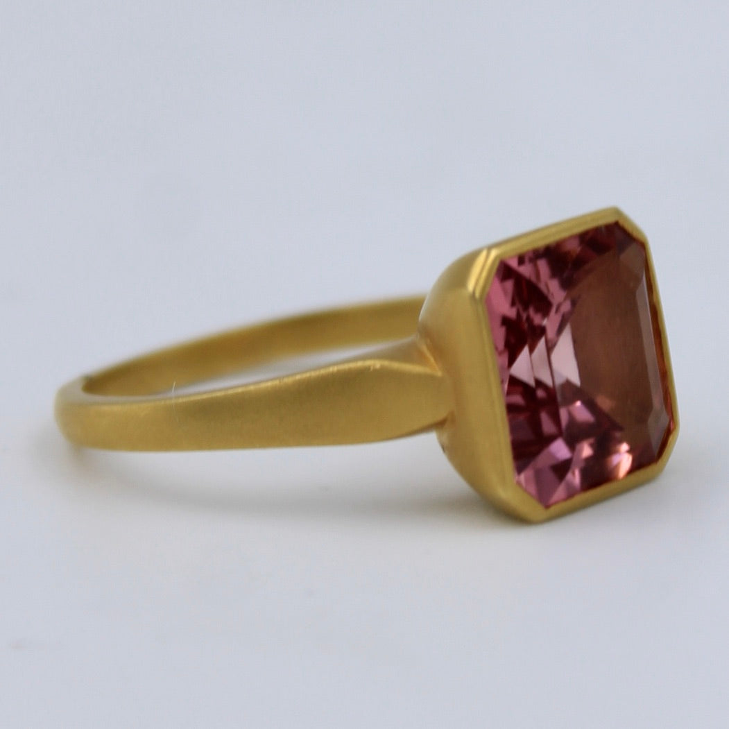 Lustrous 3.1 Ct Asscher Cut Pink Tourmaline Ring in 18K Yellow Brushed Gold Size 7