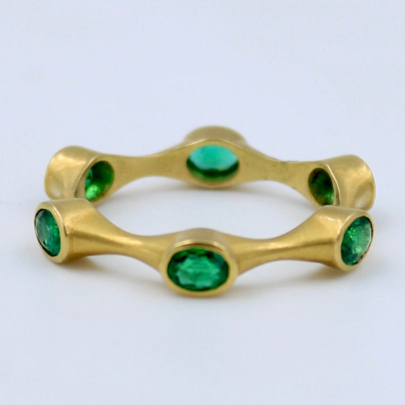 Natural 1.03 Ct Emerald Eternity Band Stackable Ring in 18K Brushed Gold