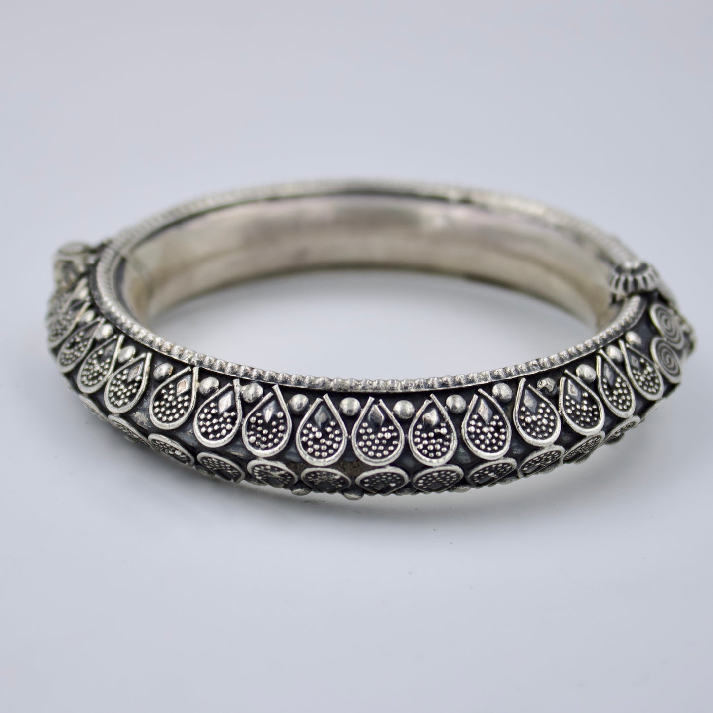 Hand Etched Hinged Tribal Indian Hinged Kada Bangle with Rawa Work in Sterling Silver