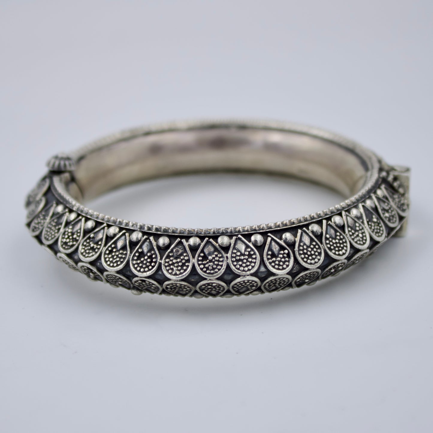 Hand Etched Hinged Tribal Indian Hinged Kada Bangle with Rawa Work in Sterling Silver
