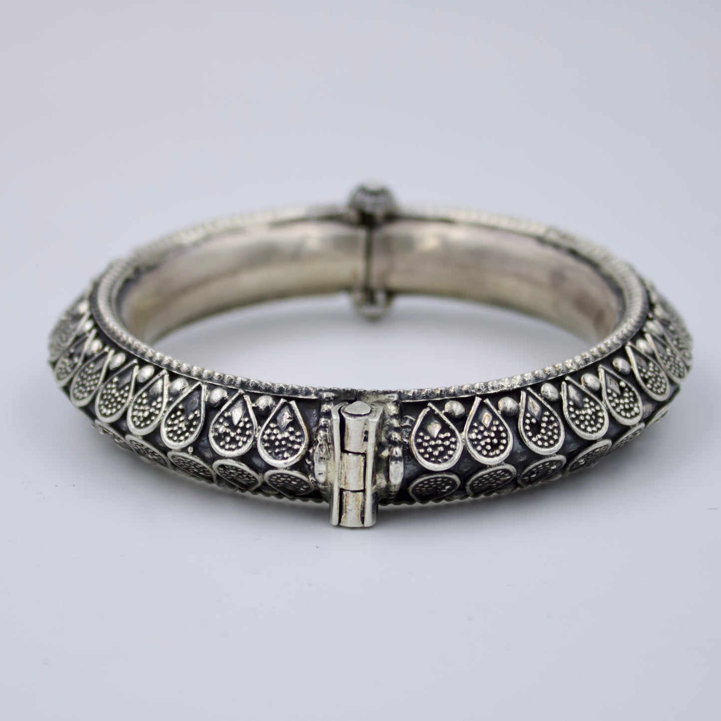 Hand Etched Hinged Tribal Indian Hinged Kada Bangle with Rawa Work in Sterling Silver