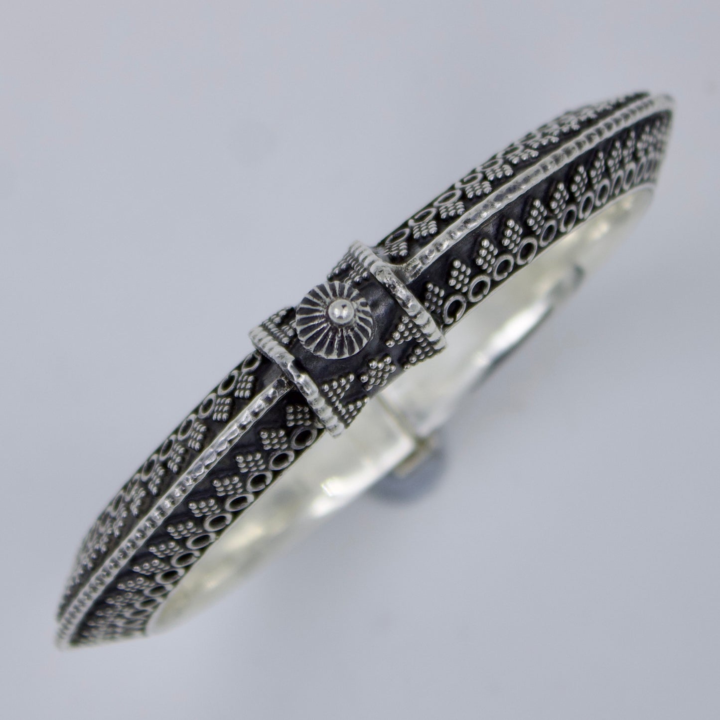 Vintage Handmade Etched Hinged Tribal Indian Kada Bangle in Sterling Silver Perfect Gift Size 7.25 Inches