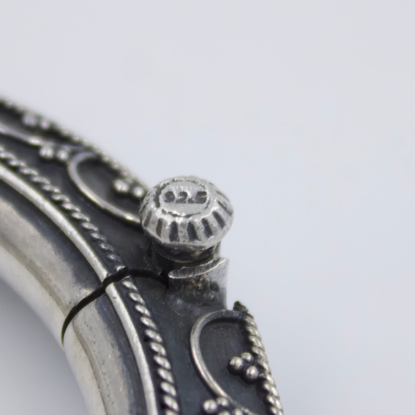 Handmade Etched Hinged Tribal Indian Kada Bangle in Sterling Silver