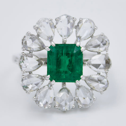 Luxurious Vivid Green Emerald and Rose Cut Diamond Cocktail Ring in 18K White Gold