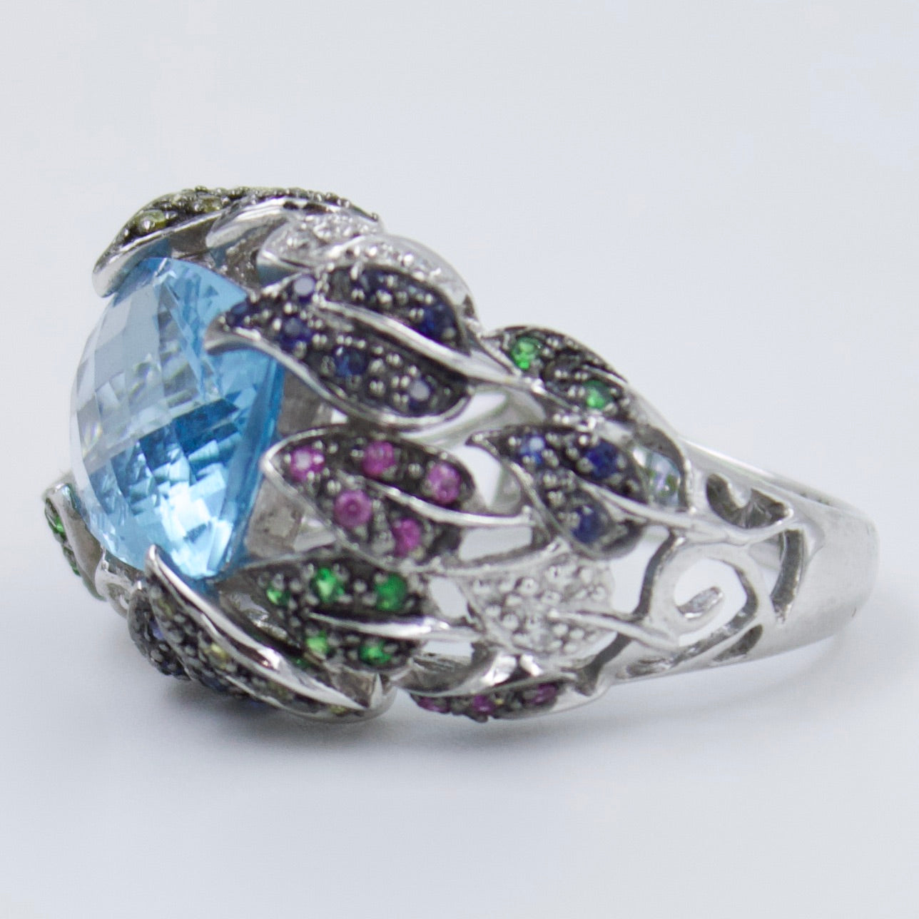 Blue Topaz Floral Cocktail Ring in 18K White Gold