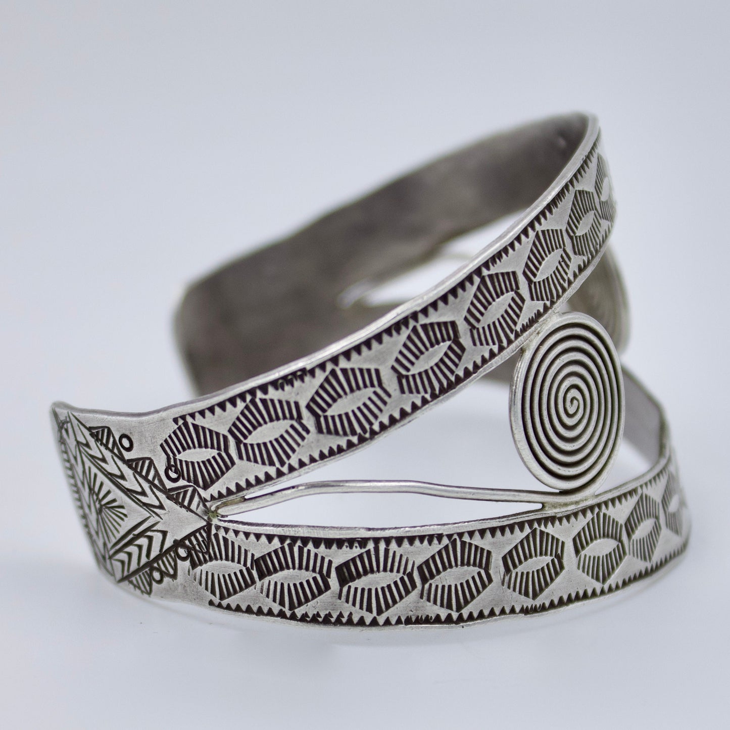Vintage Indonesian Hand Etched Silver Circles Statement Cuff Bracelet in Sterling Silver