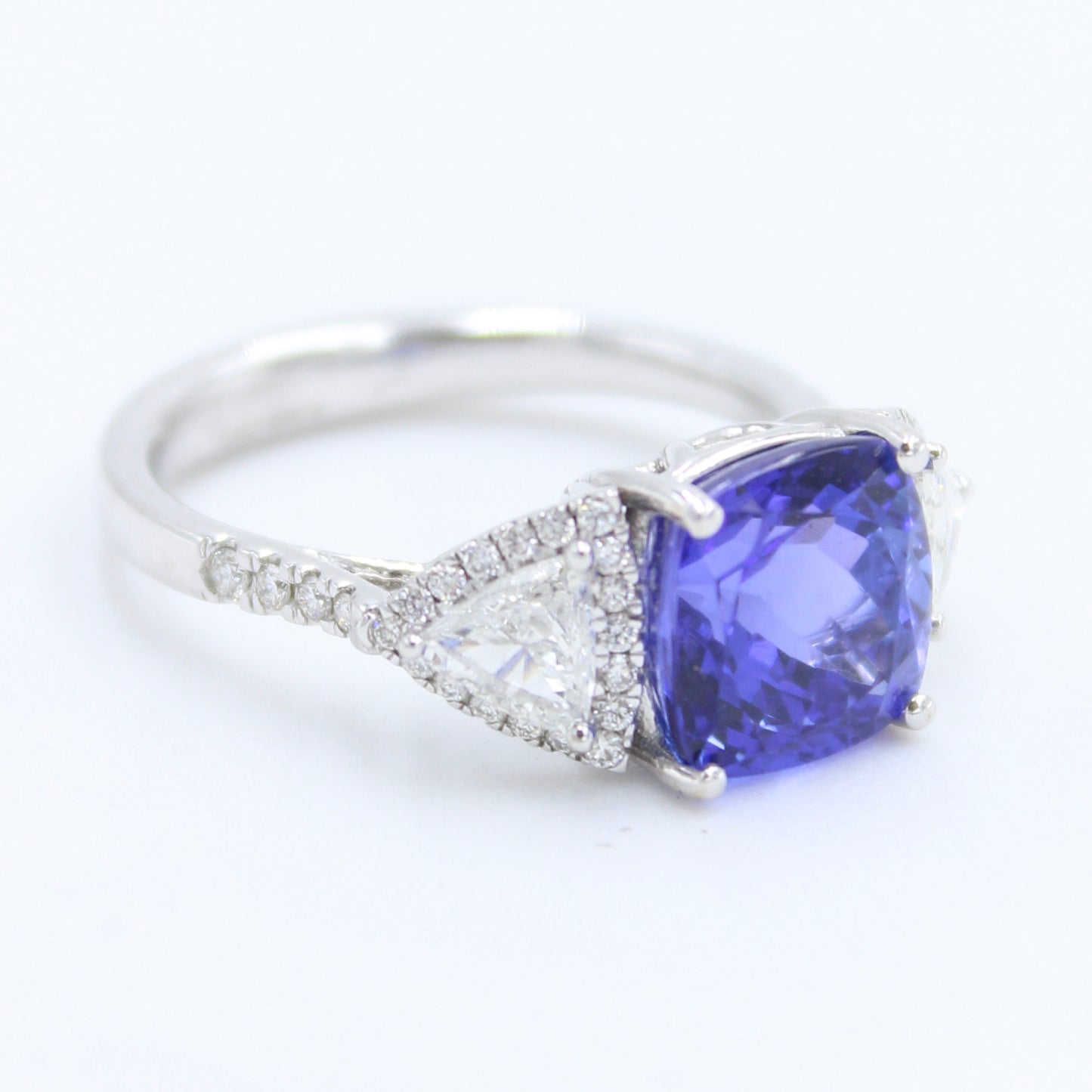 AAA+ 4.82 Ct Tanzanite & Trilliant Cut Diamond Engagement Ring 18K White Gold