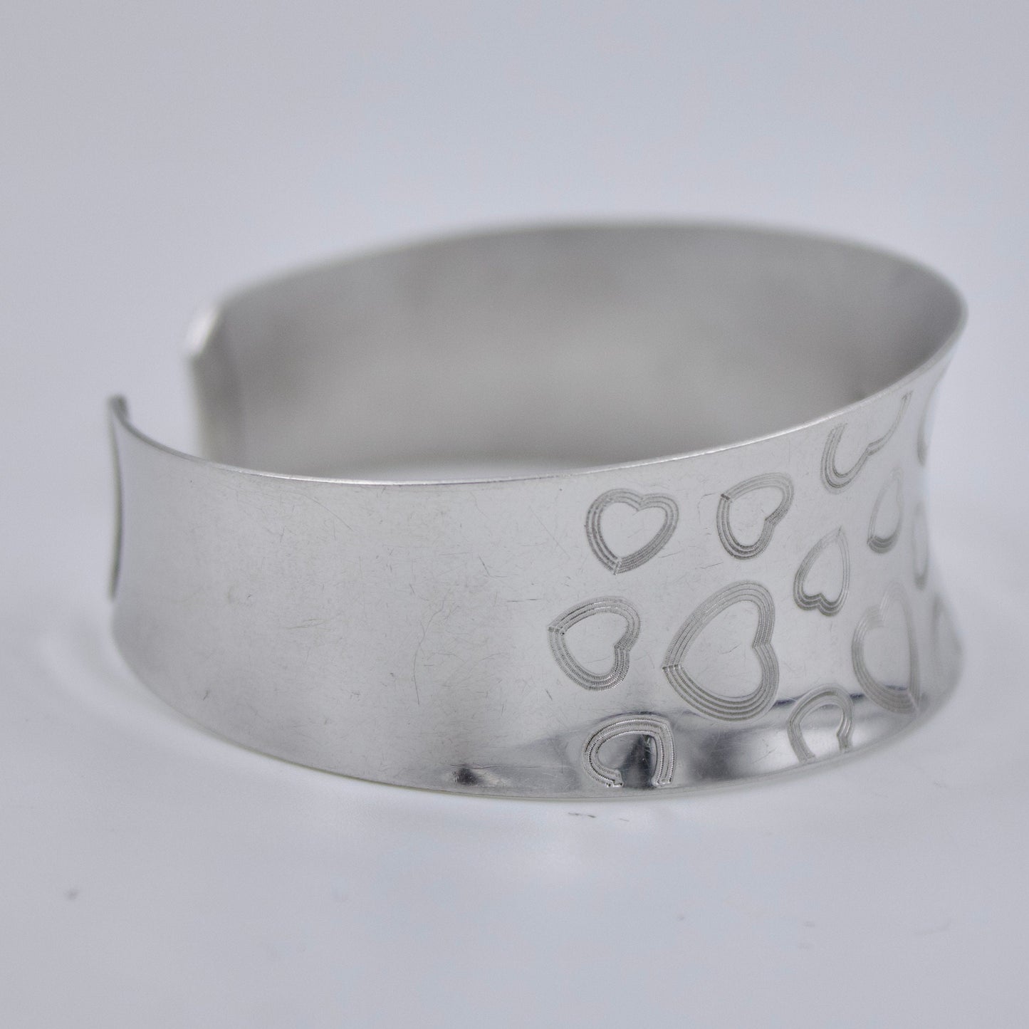 Bohemian Heart Etching Lightweight Cuff Bracelet