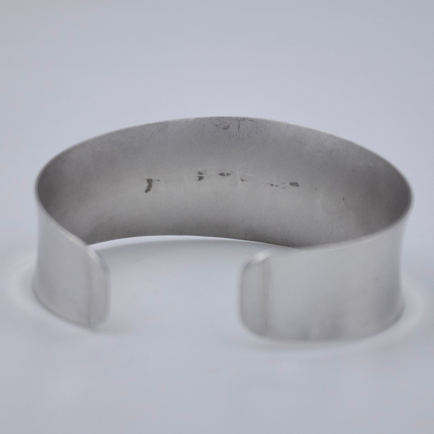 Bohemian Heart Etching Lightweight Cuff Bracelet