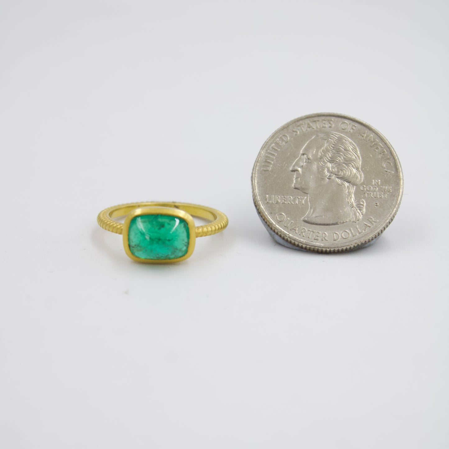 Natural 2.70 Ct Zambian Sugarloaf Emerald East-West Ring 18K Brushed Gold