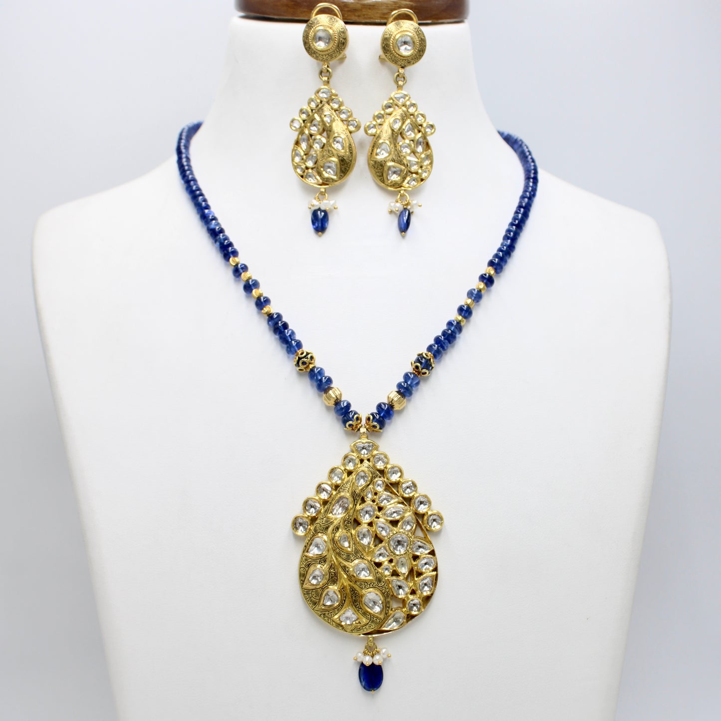 Vintage Natural Polki Diamond & Kyanite Kundan Necklace & Earrings in 22K Gold