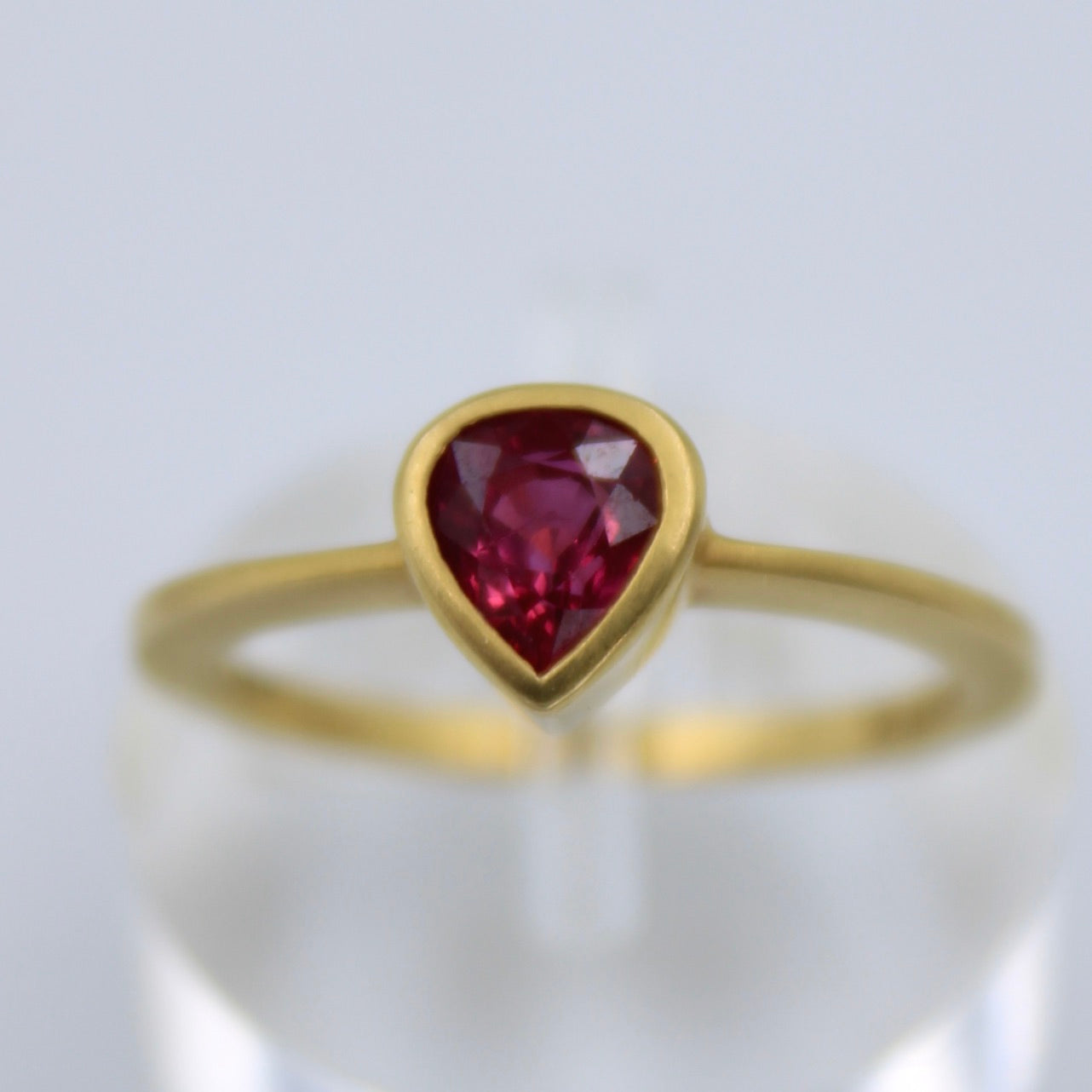 Natural AAA 1.10 Ct Untreated Mozambique Ruby Minimalist Ring 18K Brushed gold