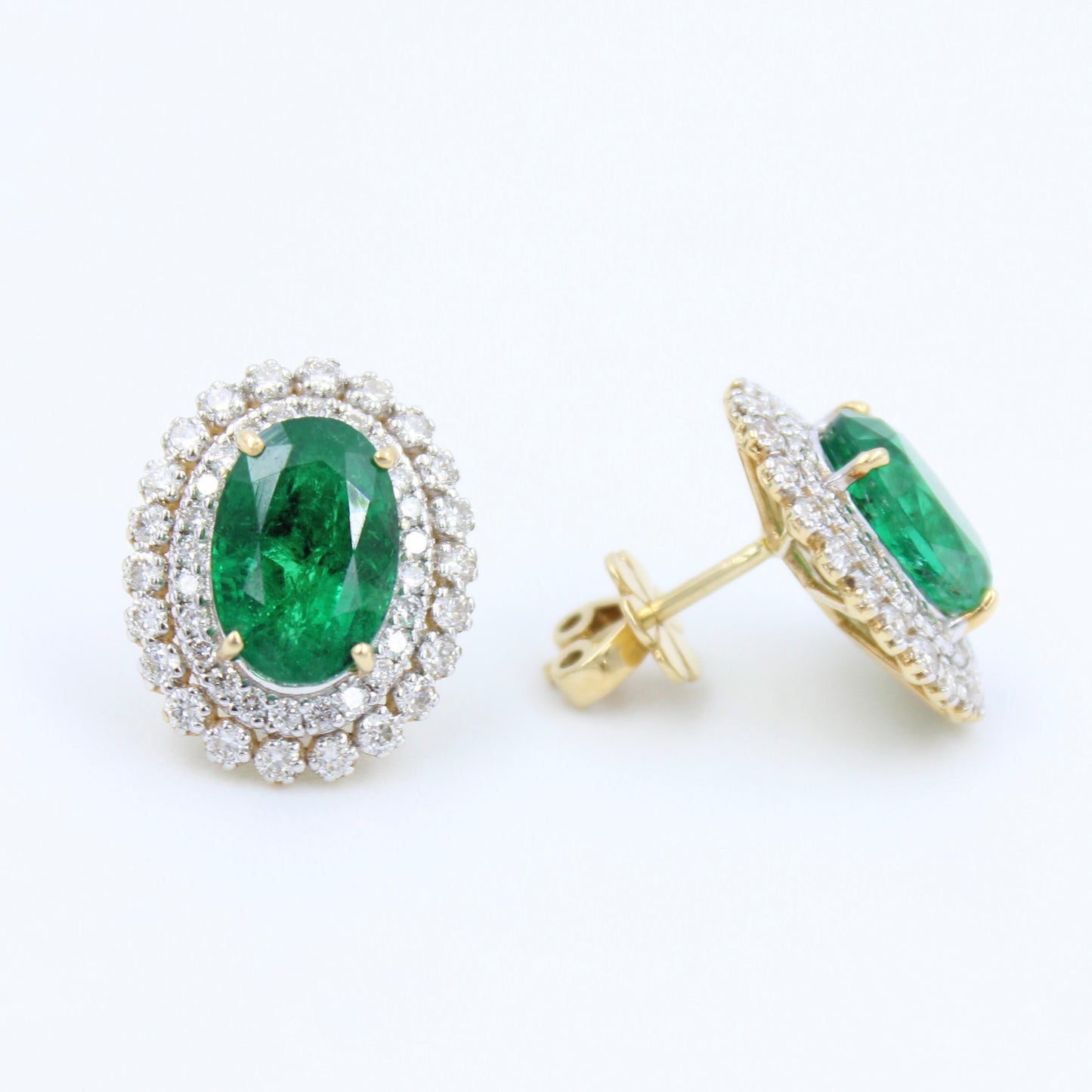 Statement 7.77 Ct Natural Vivid Green Emerald & Diamond Stud Earring 18K Gold