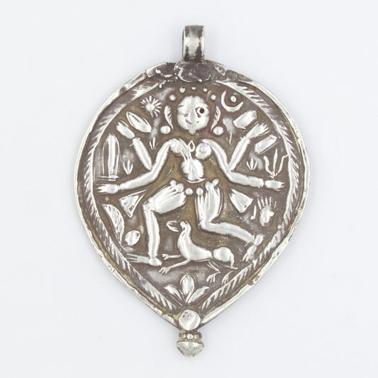 Vintage Antique Tribal Indian Deity Leaf Pendant in 925 Sterling Silver