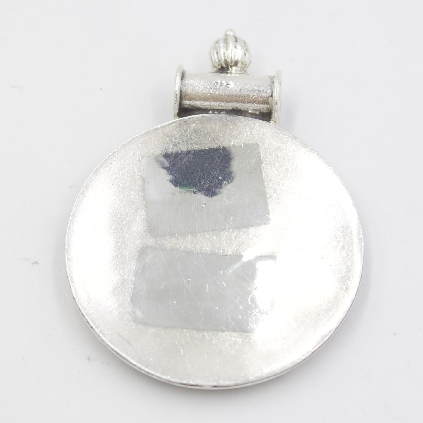 Ornate Geometric Filigree Circular Pendant in 925 Sterling Silver
