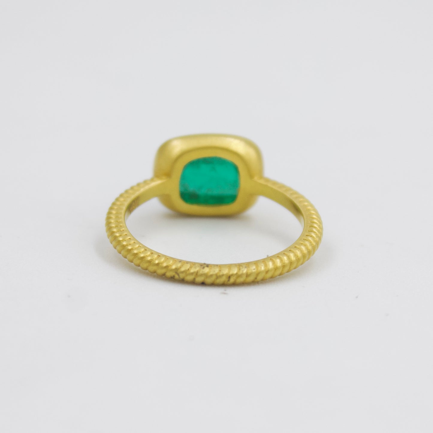 Natural 2.70 Ct Zambian Sugarloaf Emerald East-West Ring 18K Brushed  Gold