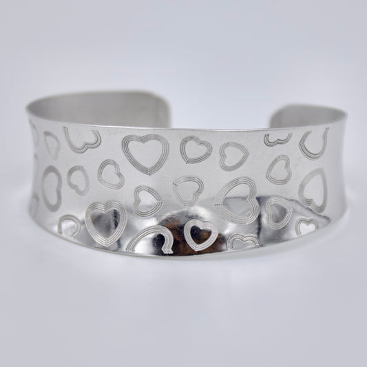 Bohemian Heart Etching Lightweight Cuff Bracelet
