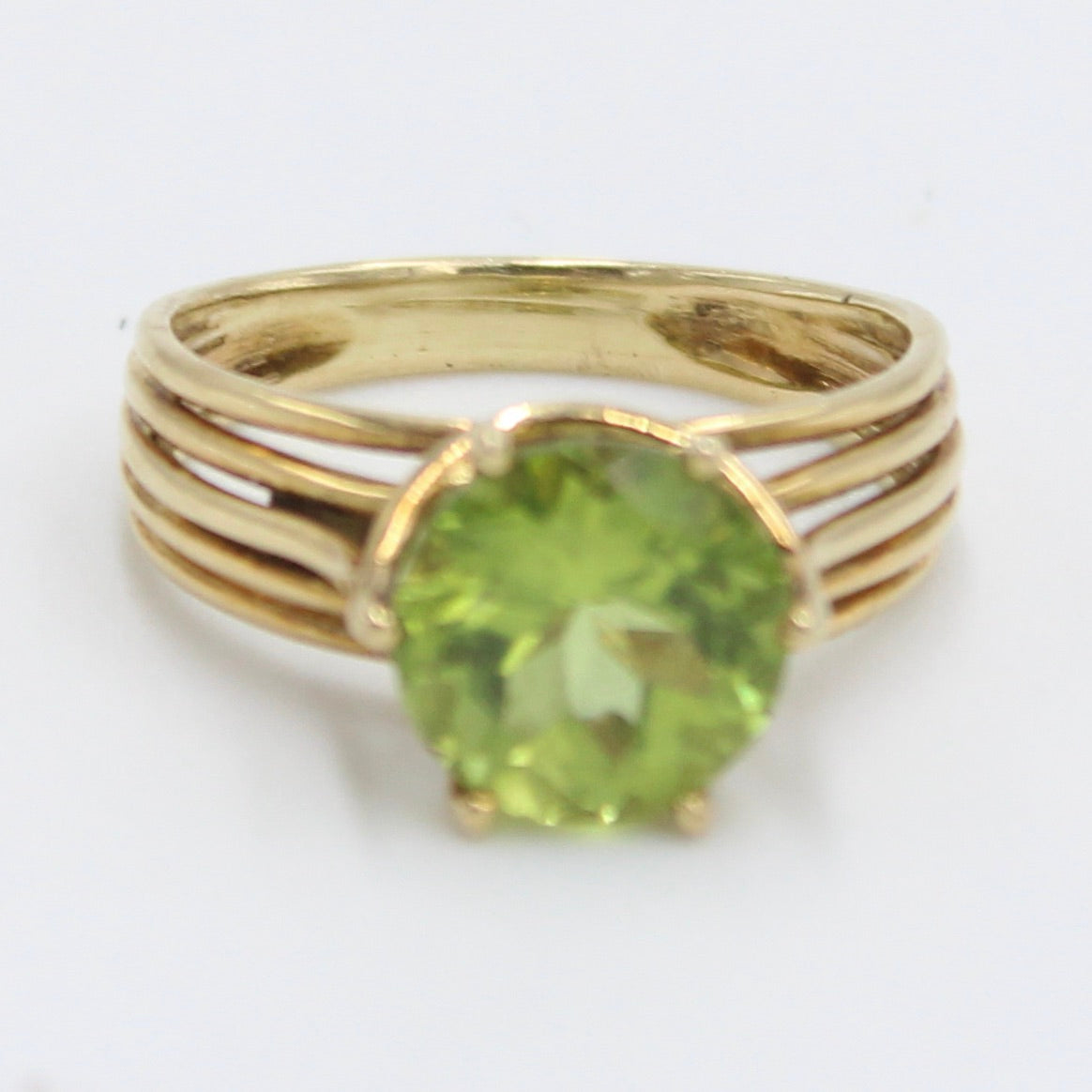 Vintage AAA 4.5 Ct Arizona Peridot Solitaire Ring in 18K Yellow Gold