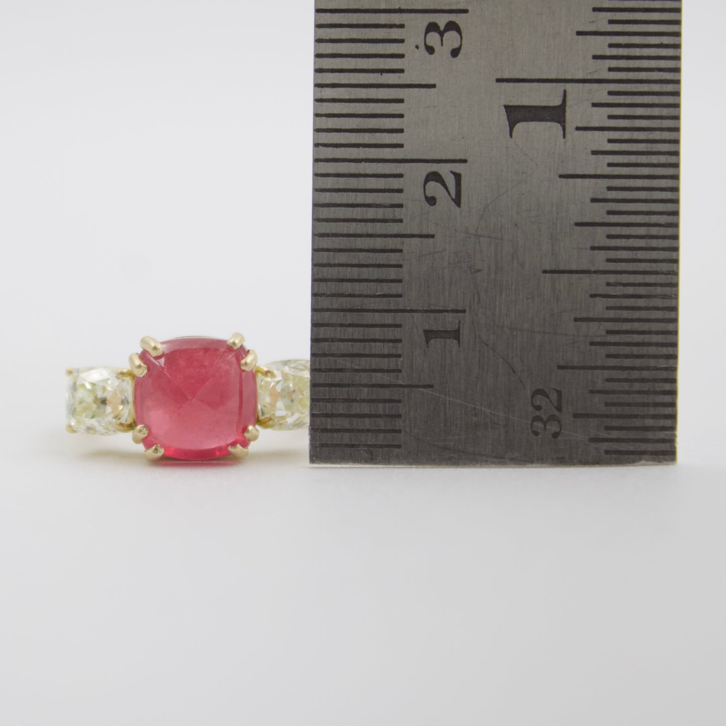 Unique 5.34 Ct Mahenge Red Spinel & Old Mine Diamond 3 Stone Ring in 18KY Gold