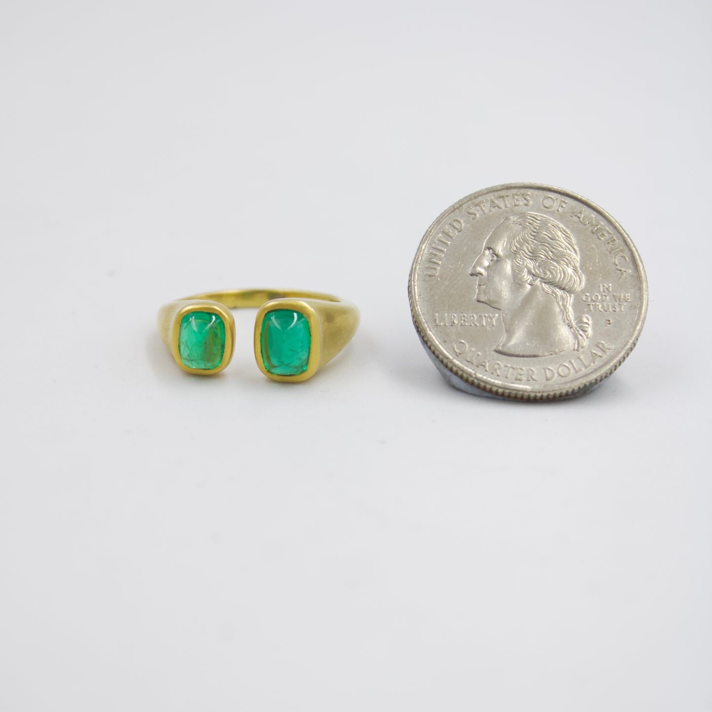 Natural 2.01 Ct Sugarloaf Zambian Emerald Toi et Moi Ring in 18K Brushed Gold