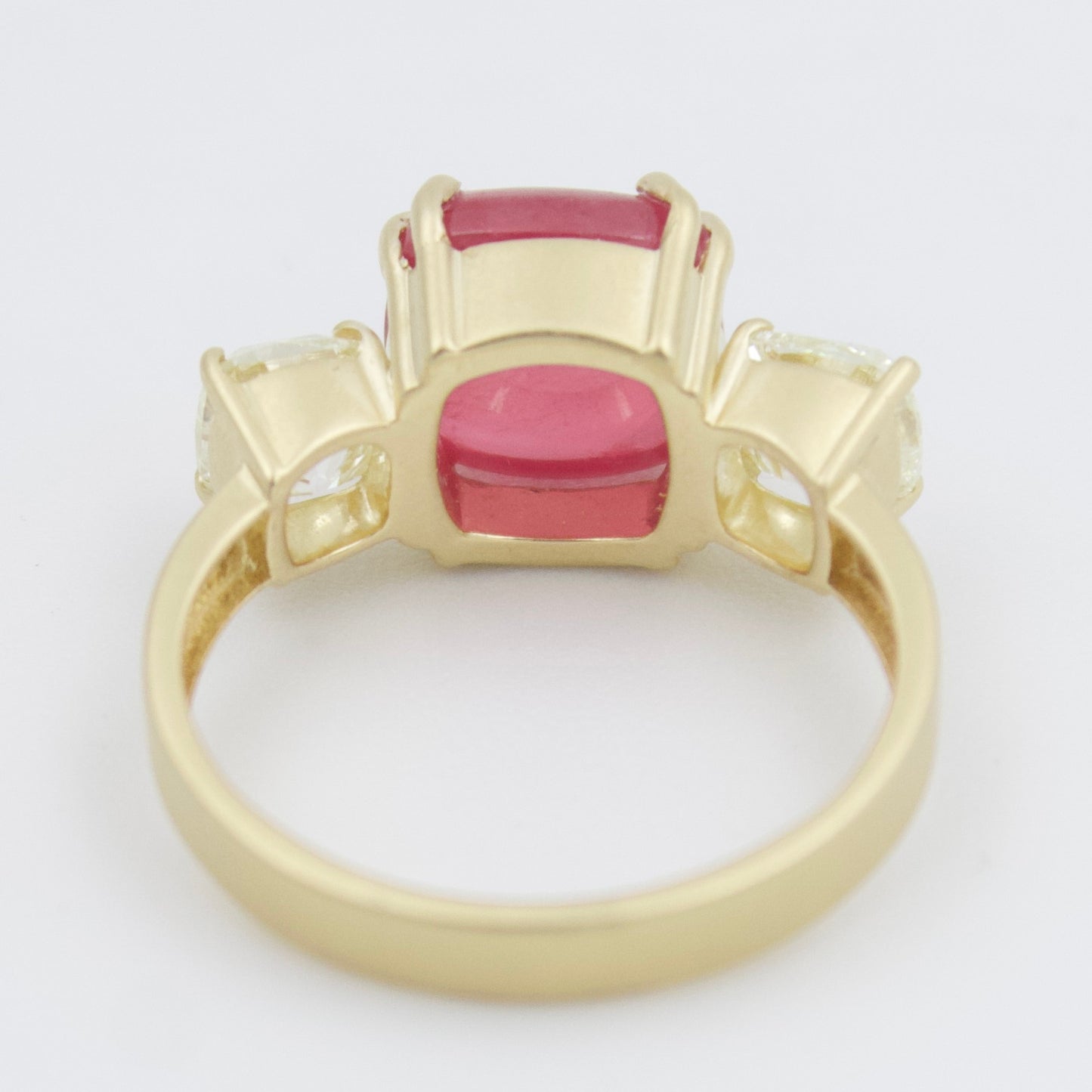 Unique 5.34 Ct Mahenge Red Spinel & Old Mine Diamond 3 Stone Ring in 18KY Gold