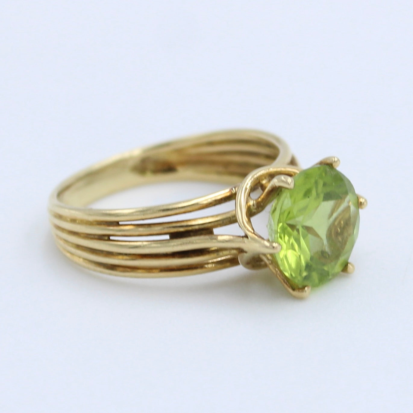 Vintage AAA 4.5 Ct Arizona Peridot Solitaire Ring in 18K Yellow Gold