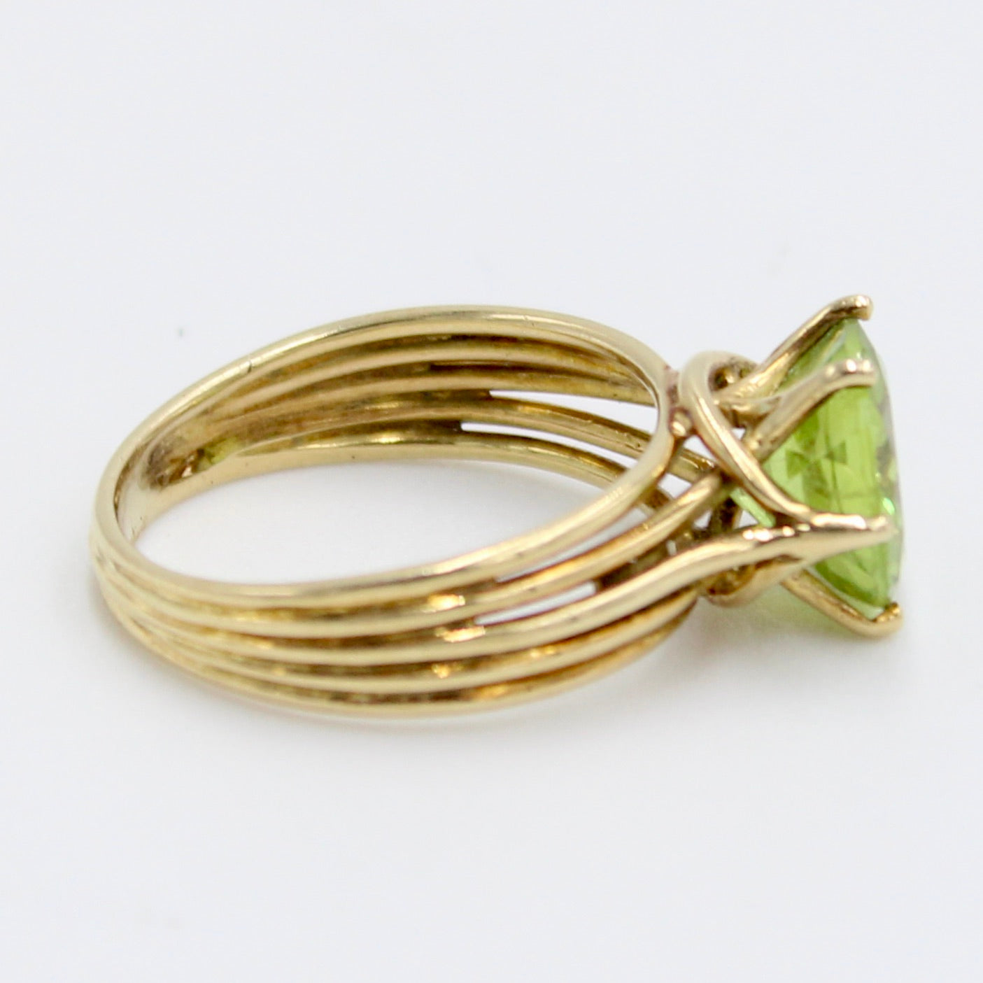 Vintage AAA 4.5 Ct Arizona Peridot Solitaire Ring in 18K Yellow Gold