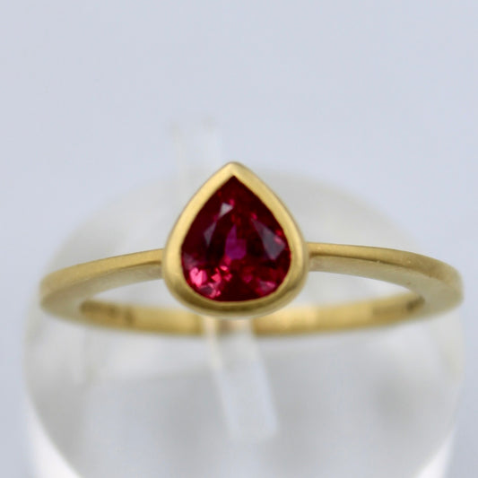 Natural AAA 1.10 Ct Untreated Mozambique Ruby Minimalist Ring 18K Brushed gold
